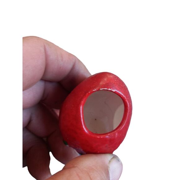 Anthropomorphic strawberry salt, pepper Shakers, and toothpick holder - Picture 6 of 6